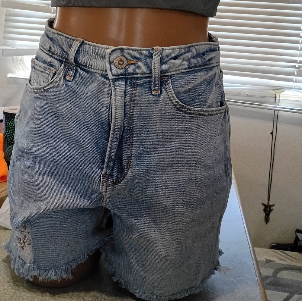 Hollister Shorts Size 3 Juniors
